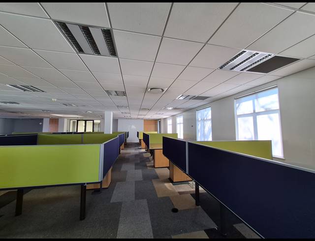 840M² OFFICE TO LET IN ILLOVO